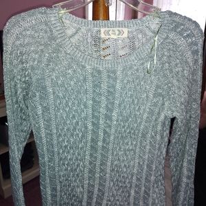 Blue knit sweatsr